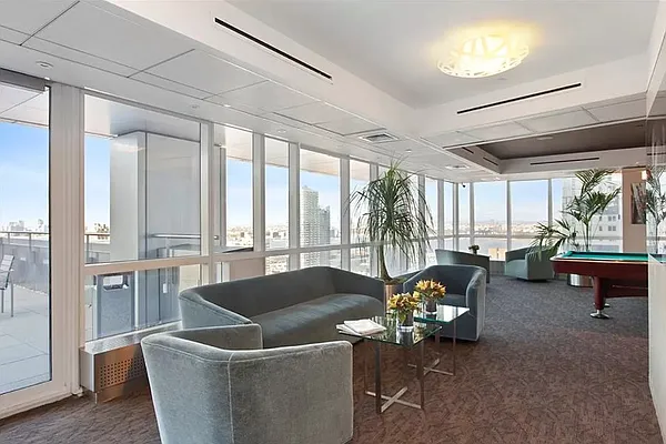 Rented by Compass | media 20