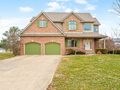 685 Greystone Ct, Columbus, IN, 47201