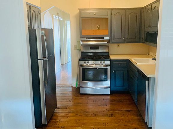 Kitchen / Dining area