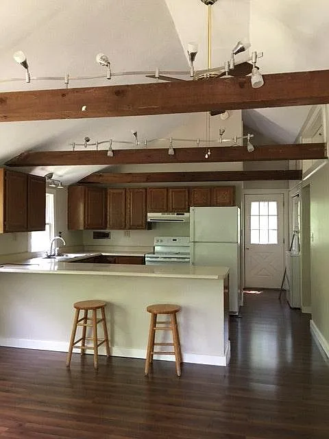 Kitchen/Living Area