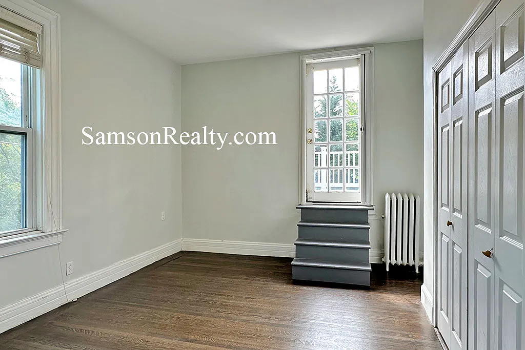 3 bed, $3,500 — Photo 2