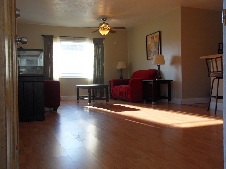 1st image of 7709 W Henry Ave