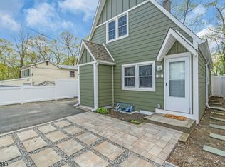 10 Rutgers Way, Hopatcong, NJ 07843