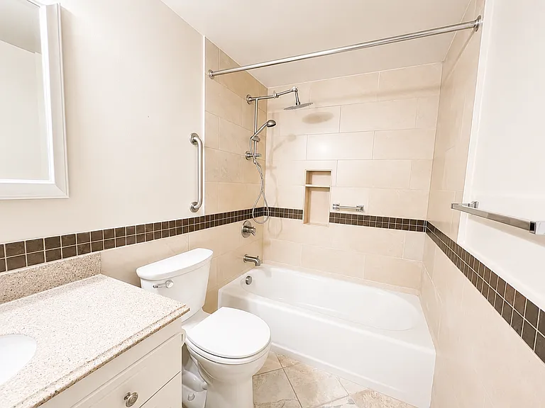 2393 SW Park Pl #106 — Photo 26