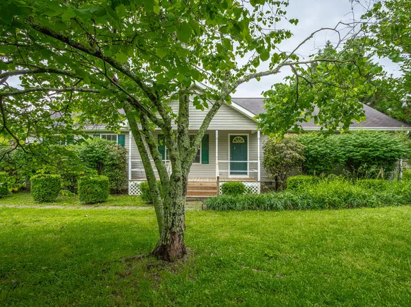 2885 Dogwood Valley Rd, Tunnel Hill, GA 30755