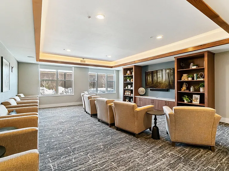Harbor at Twin Lakes 55+ Apartments — Photo 21