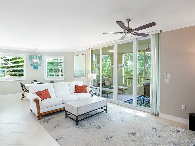 2738 Tiburon Blvd E #301 — Photo 8