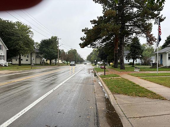 4th image of 117 4th St S