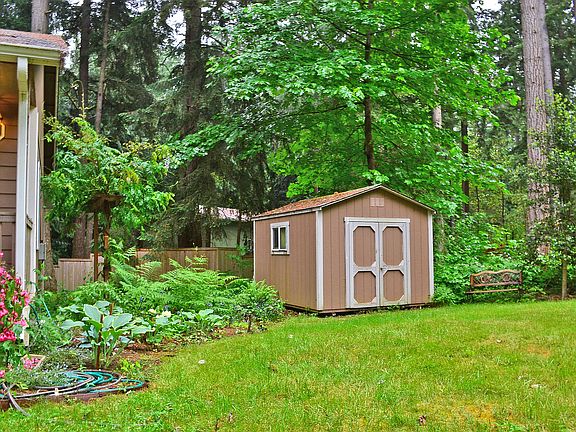 4th image of 21905 Crest Ln SE