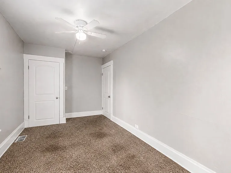 24 E Blake Ave — Photo 21