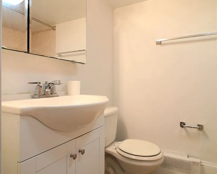 404 S 9th St — Photo 5