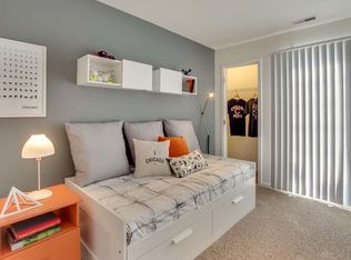 5970 Stewart Dr APT 4521, Willowbrook, IL 60527
