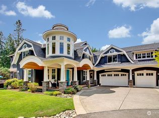 10545 Woodhaven Ln, Bellevue, WA