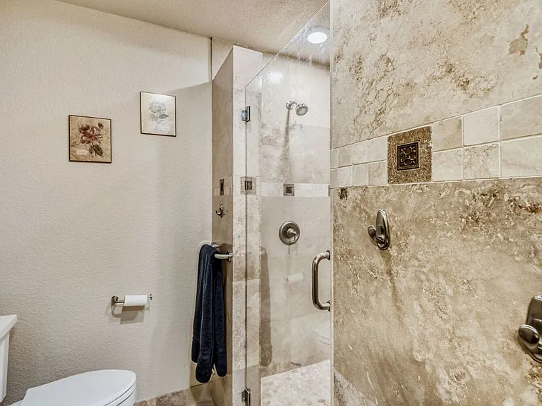 3151 Bel Air Dr — Photo 13