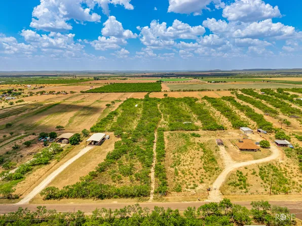 11055 N Grape Creek Rd, San Angelo, TX 76901