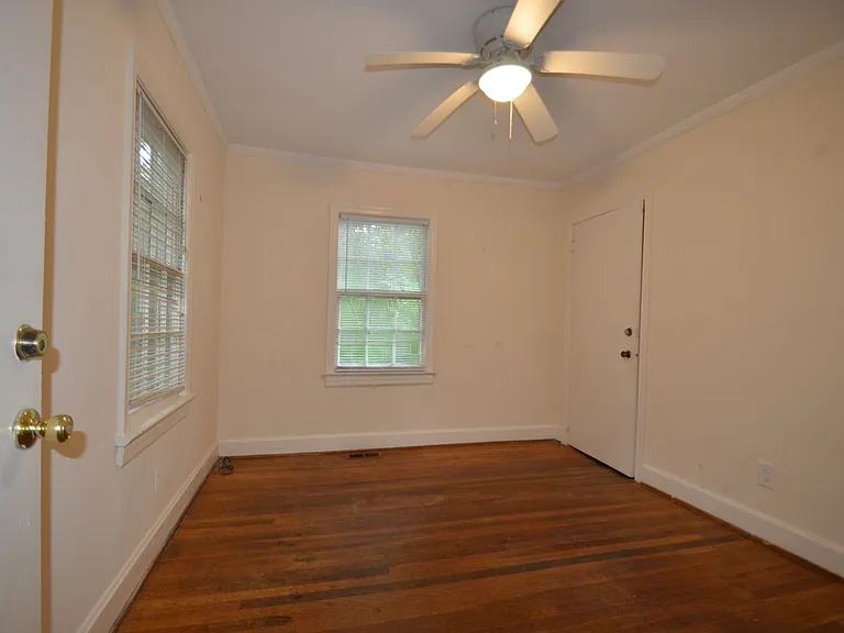1208 Hillview Rd — Photo 5