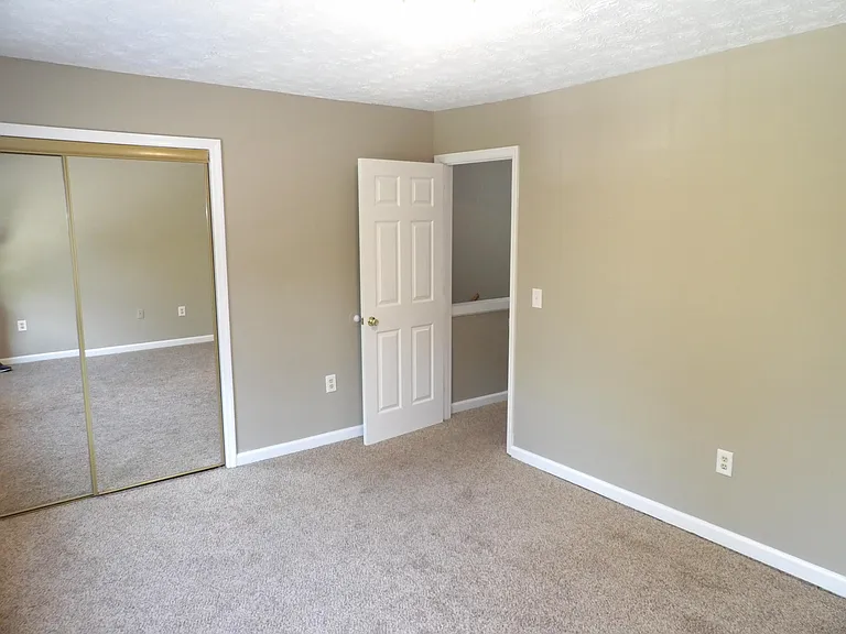 244 Meadowview Dr #12 — Photo 52