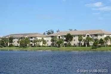 2nd image of 5031 Wiles Rd APT 304