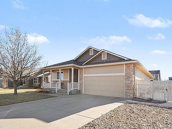 2nd image of 5282 Roadrunner Avenue