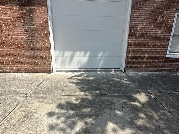 2nd image of 200 E Washington St