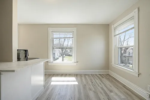 27 Colfax St NE #4 Photo 1
