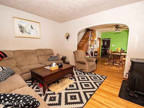 5th image of 84 Coal St