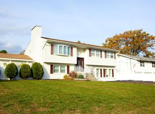 325 Mulberry Pl, Brick, NJ