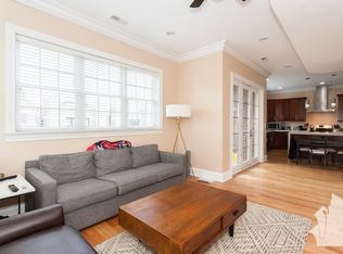3718 N Wilton Ave #5B, Chicago, IL 60613