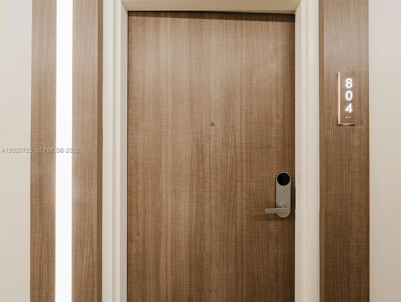 Roney Palace Condo — Photo 3
