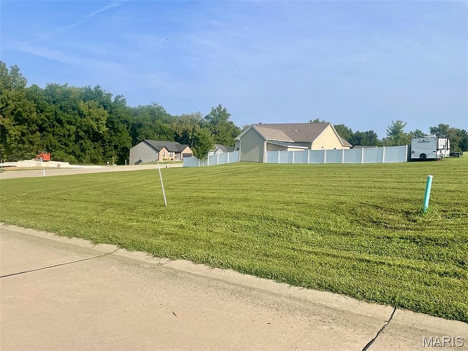 2nd image of 311 Heritage Valley Dr