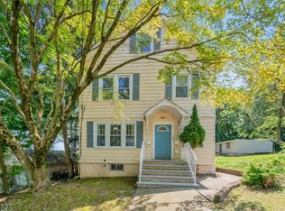 68 Macfarlan Ave, Hawthorne, NJ 07506