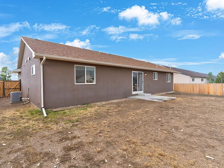 420 S Clarion Dr — Photo 21