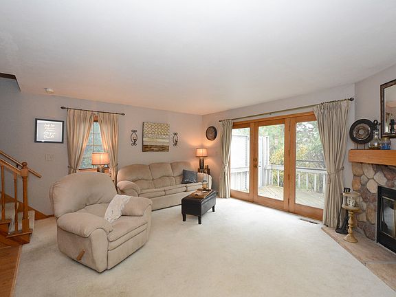 3rd image of 2423 Willowood Dr