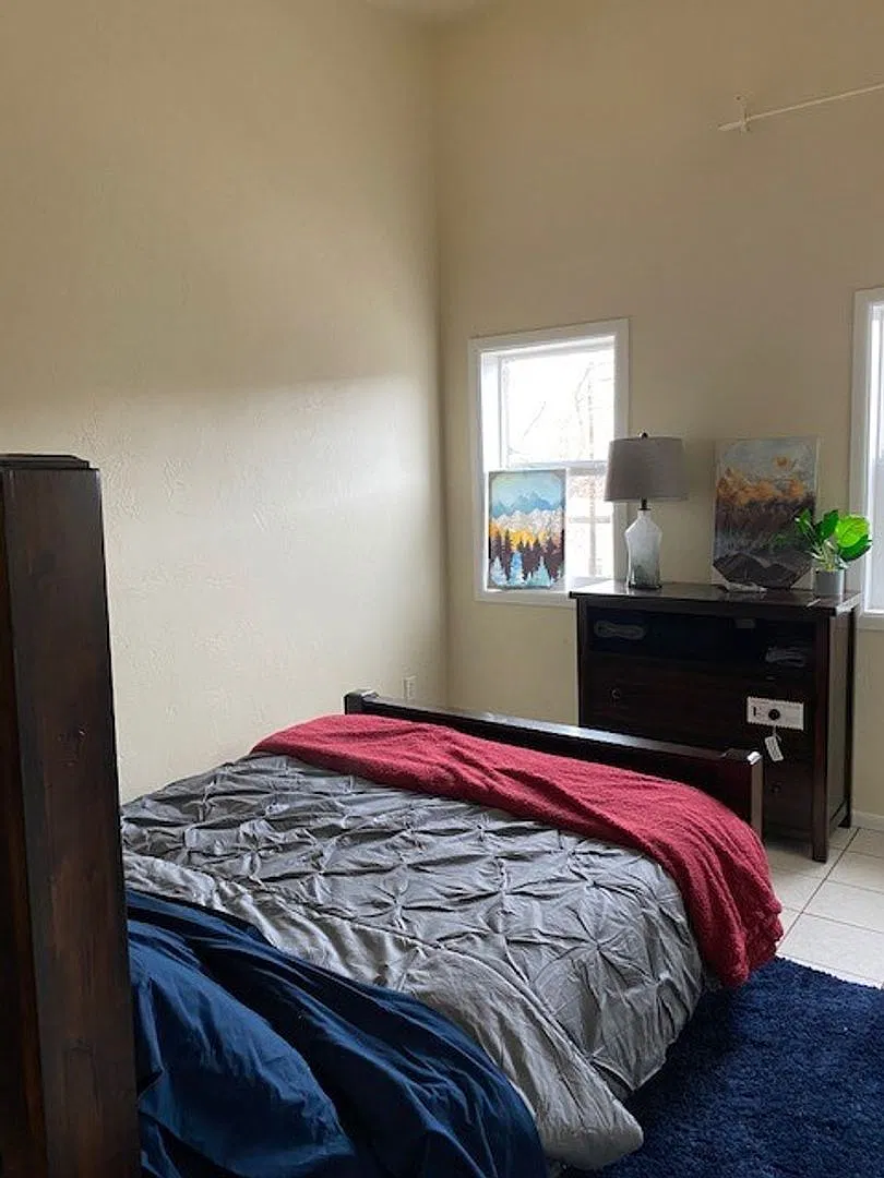 Beautiful Apartment in Downtown Rifle — Photo 4