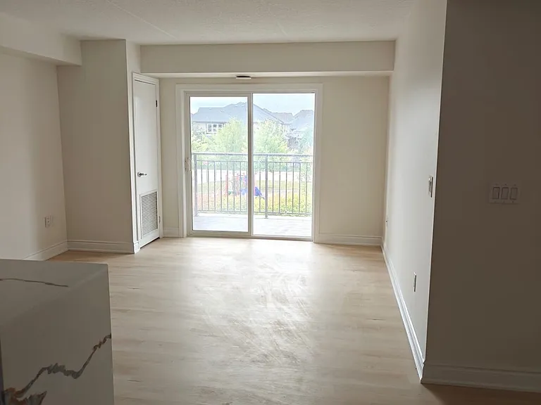 60 Lynnmore St #208 — Photo 13