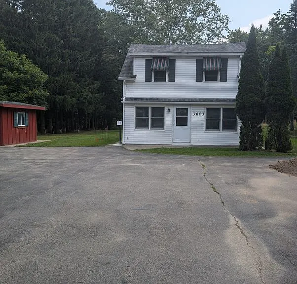 3603 Abbott Rd — Photo 32
