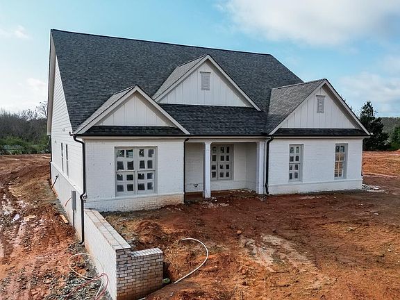 3rd image of 4775 E Reed Rd