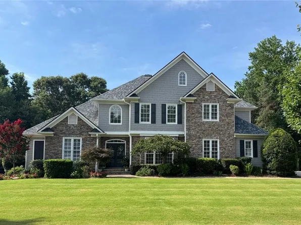 6741 Great Water Dr, Flowery Branch, GA 30542