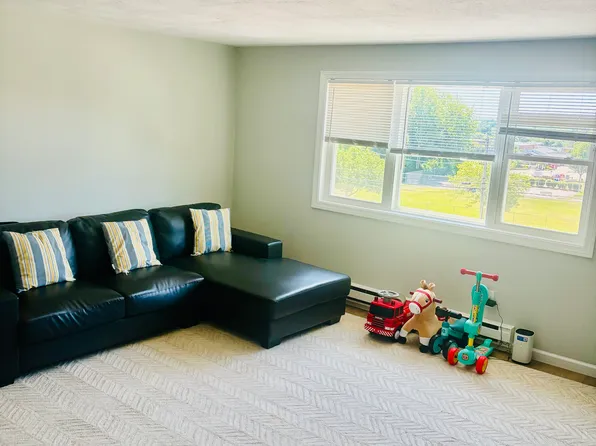75 Water St #H, Milford, MA 01757