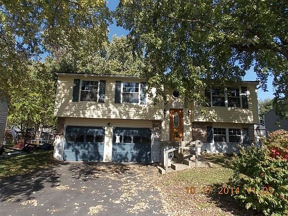 2nd image of 110 Walden Farm Cir
