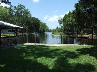 5582 S Island Dr, Homosassa, FL 34448