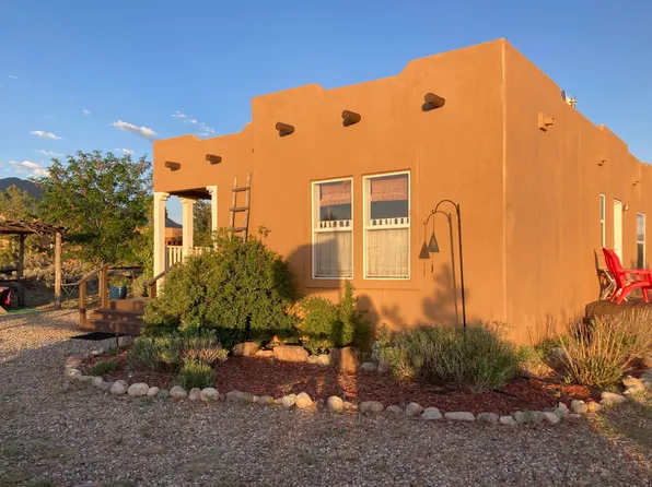 22 Del Norte, El Prado, NM 87529