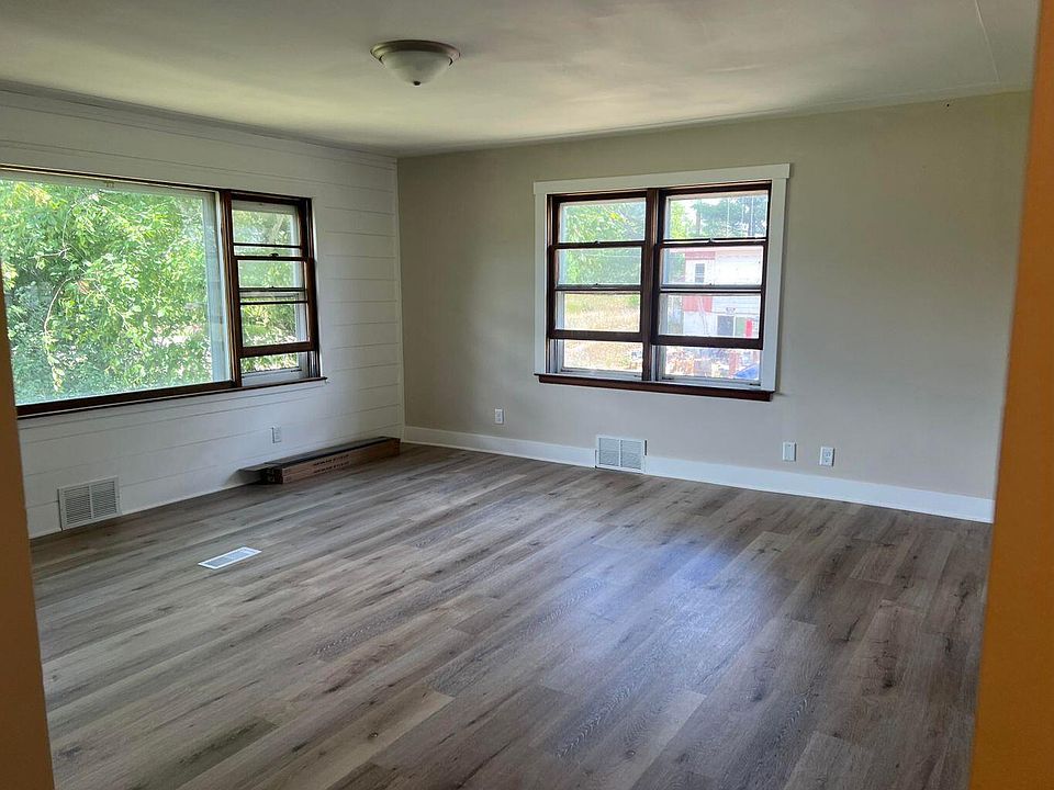 3697 W Howard City Edmore Rd, Six Lakes, MI 48886 Zillow