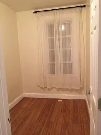212 Adams St NE — Photo 13