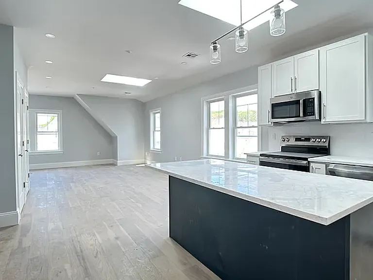51 Fairbanks St #2 — Photo 2