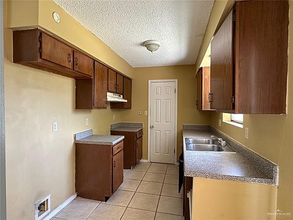 3rd image of 2617 Eagle Ave