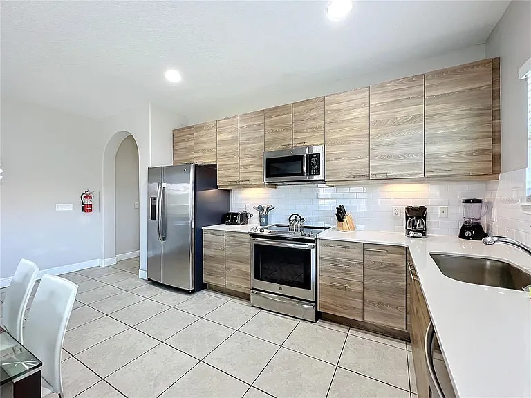 185 Brookes Pl — Photo 8