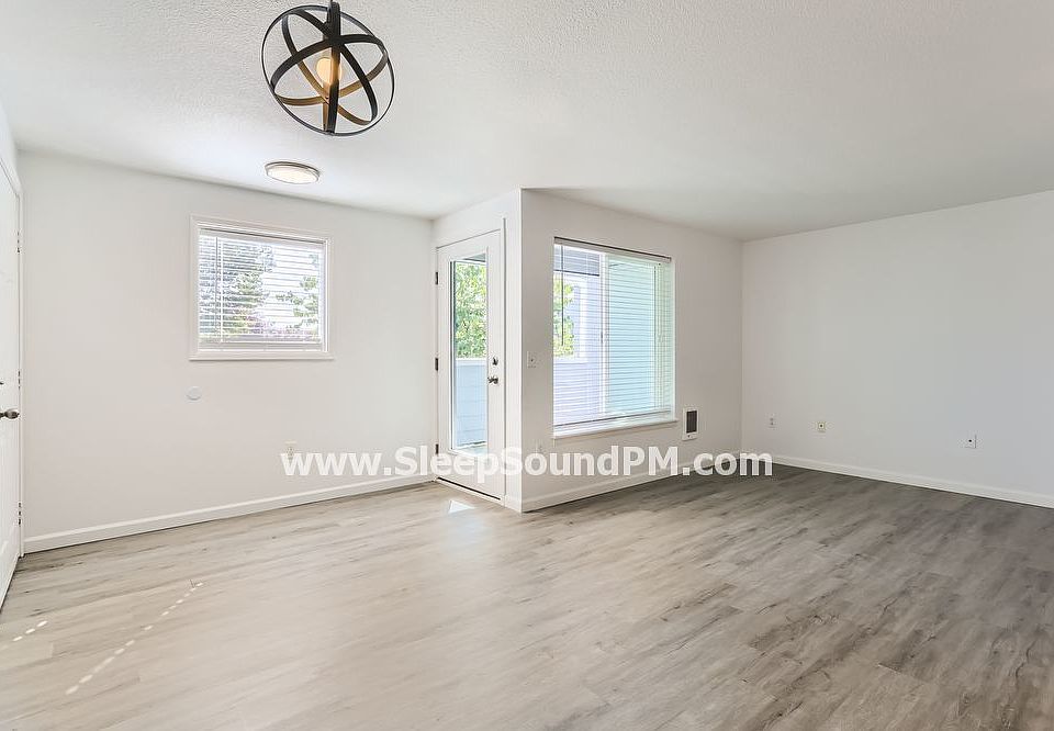 1st image of 6044 SE Drake St APT 205