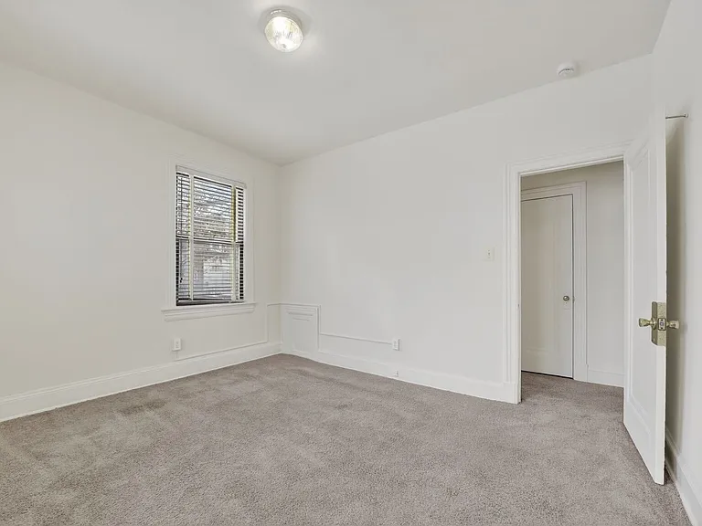5400 7th St NW — Photo 14