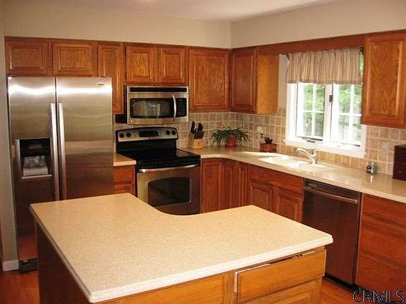 2nd image of 110 Nottingham Way S